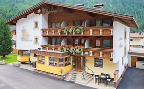 Gaesteheim Anna